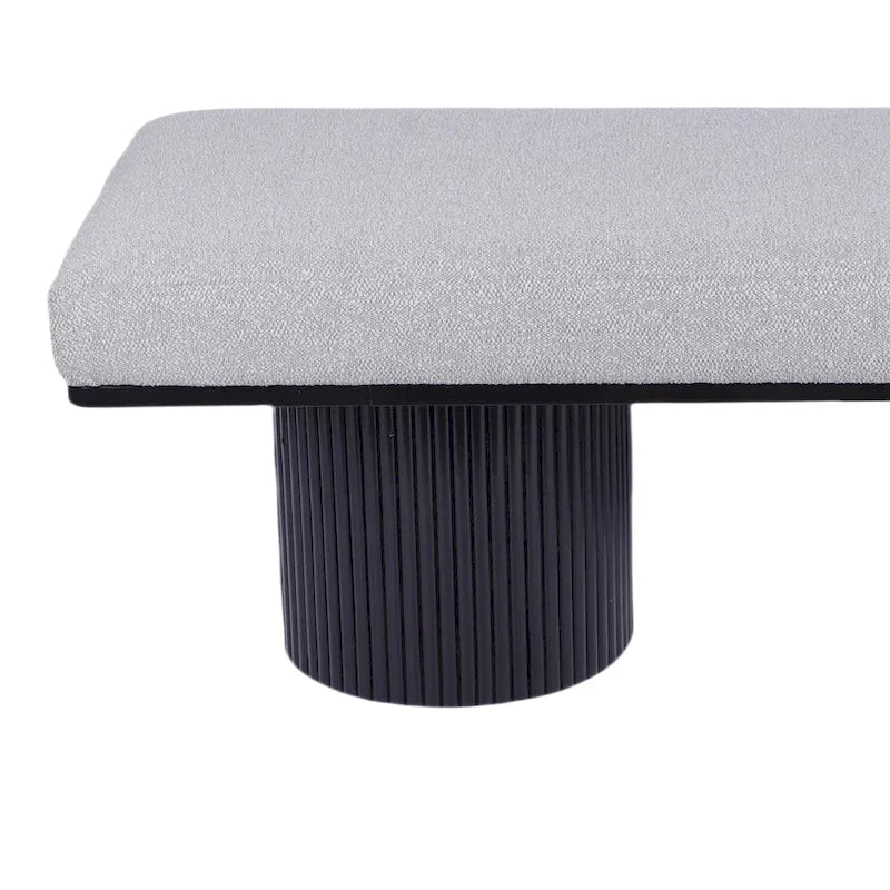 Banc rembourré avec pieds épais noirs Tissu bouclé gris clair Banc de bout de lit de style contemporain pour chambre à coucher et salon