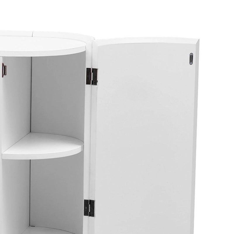 Buffet moderne et élégant en bois avec portes de placard à rayures verticales