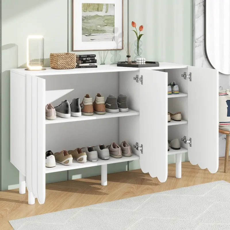 Meuble à chaussures minimaliste style crème avec 5 pieds en bois massif, buffet avec étagères réglables, portes ondulées
